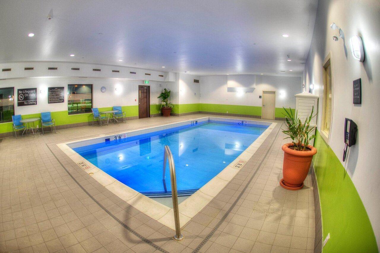 Hampton Inn Saskatoon South Экстерьер фото