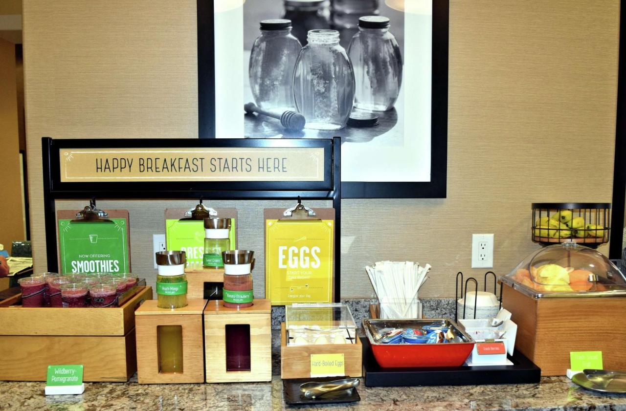 Hampton Inn Saskatoon South Экстерьер фото