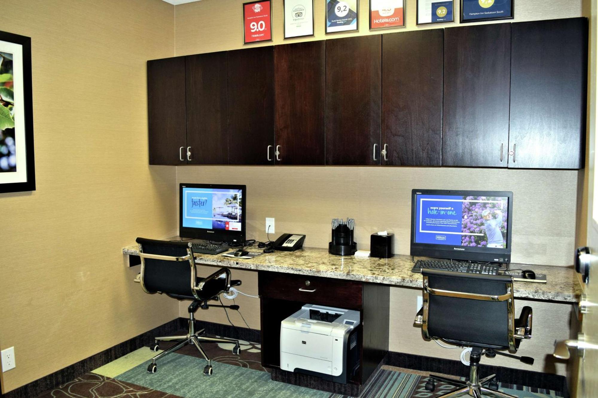 Hampton Inn Saskatoon South Экстерьер фото