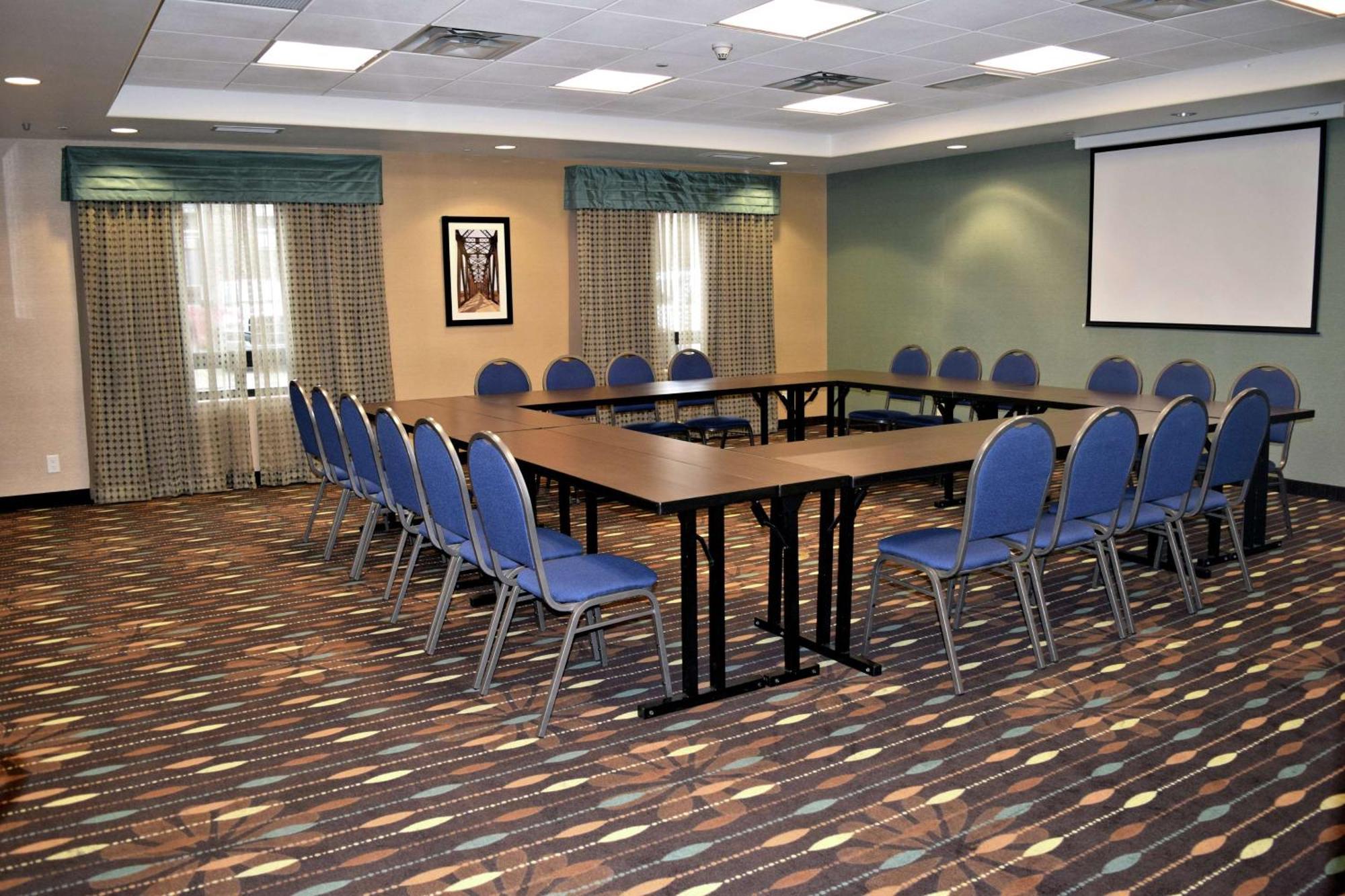 Hampton Inn Saskatoon South Экстерьер фото