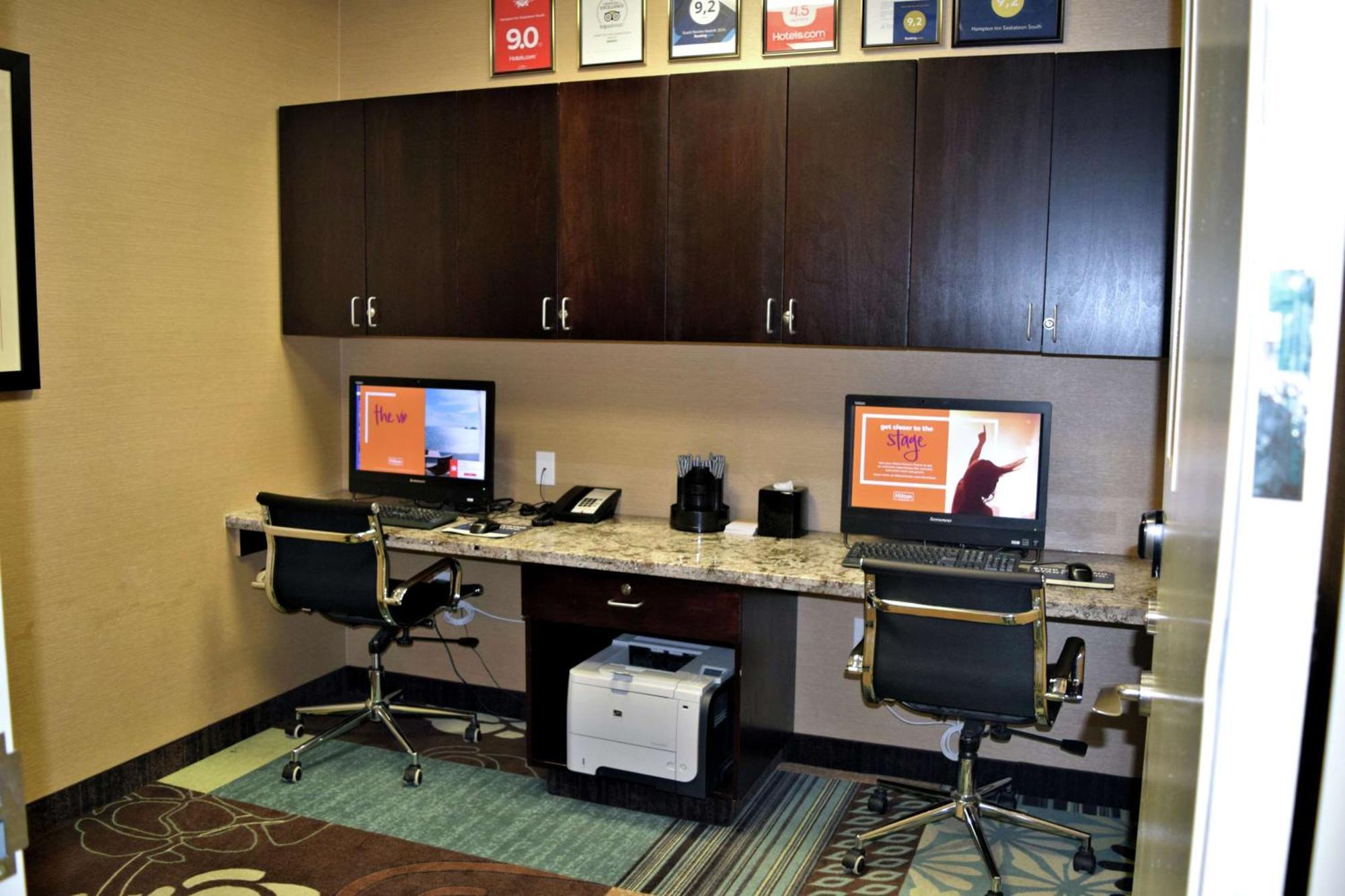 Hampton Inn Saskatoon South Экстерьер фото