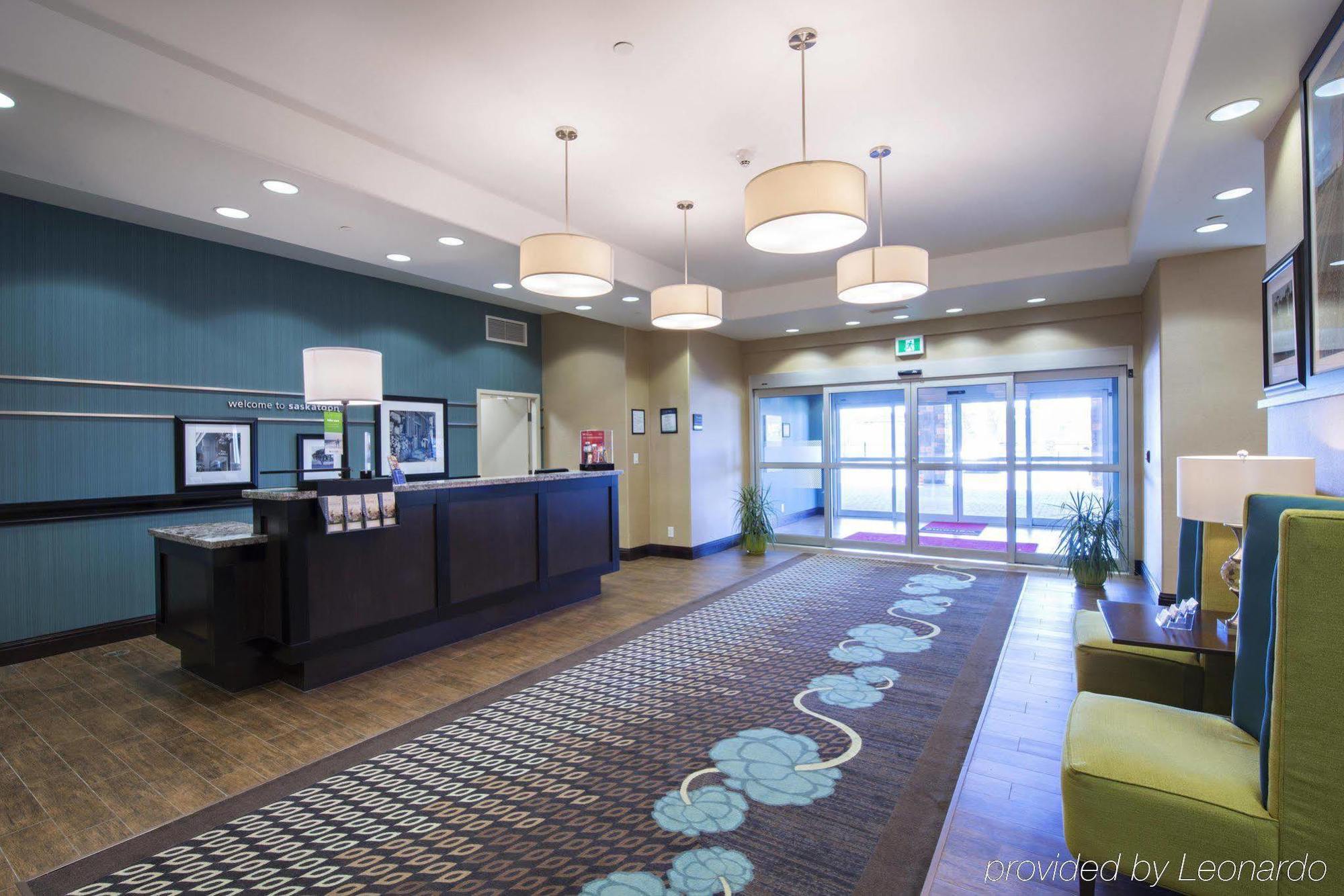 Hampton Inn Saskatoon South Экстерьер фото